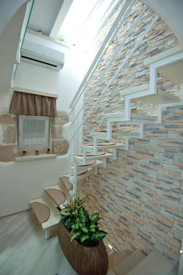 Apartment Sanjin With Sea View باشْكا المظهر الخارجي الصورة
